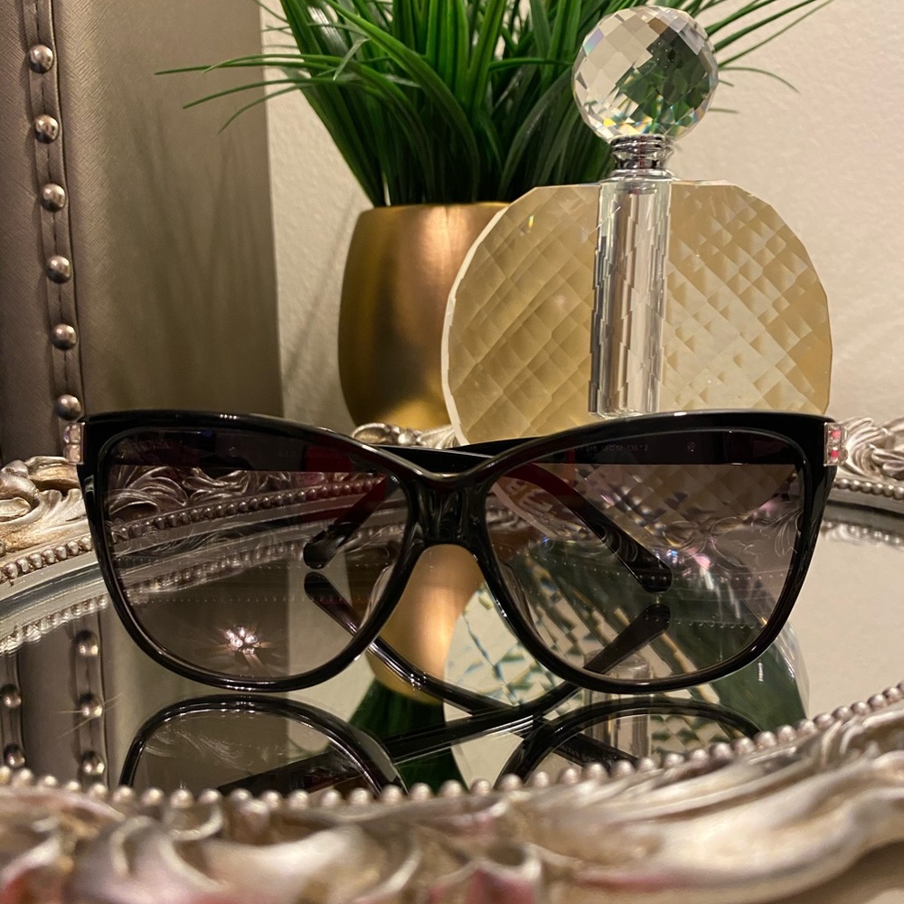 Swarovski Sunglasses 😎 - Picture 7 of 10